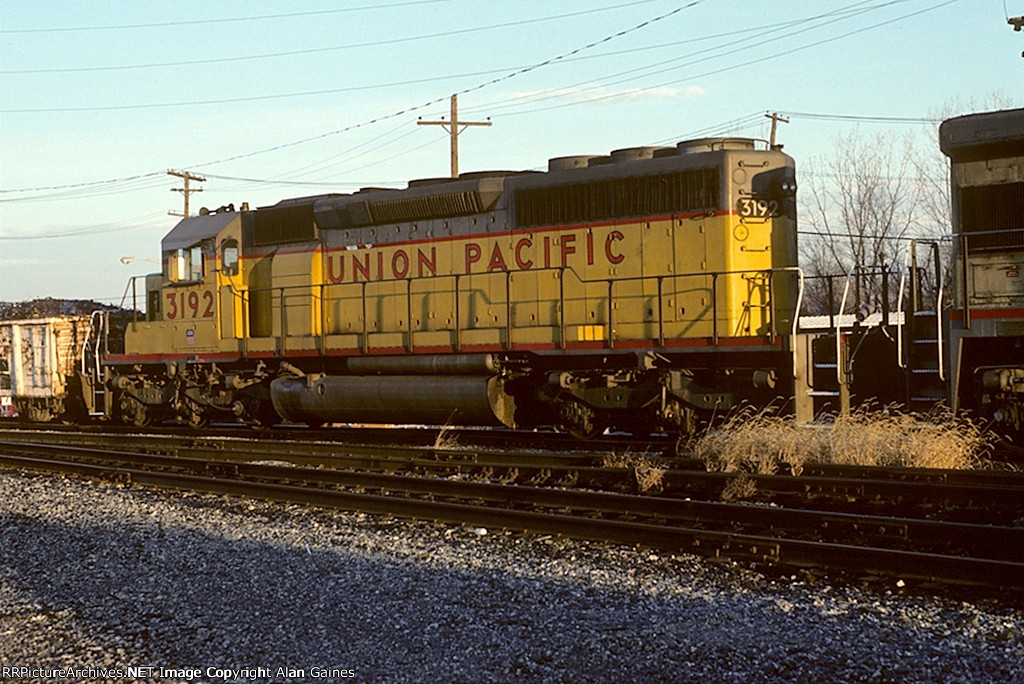 UP SD40-2 3192